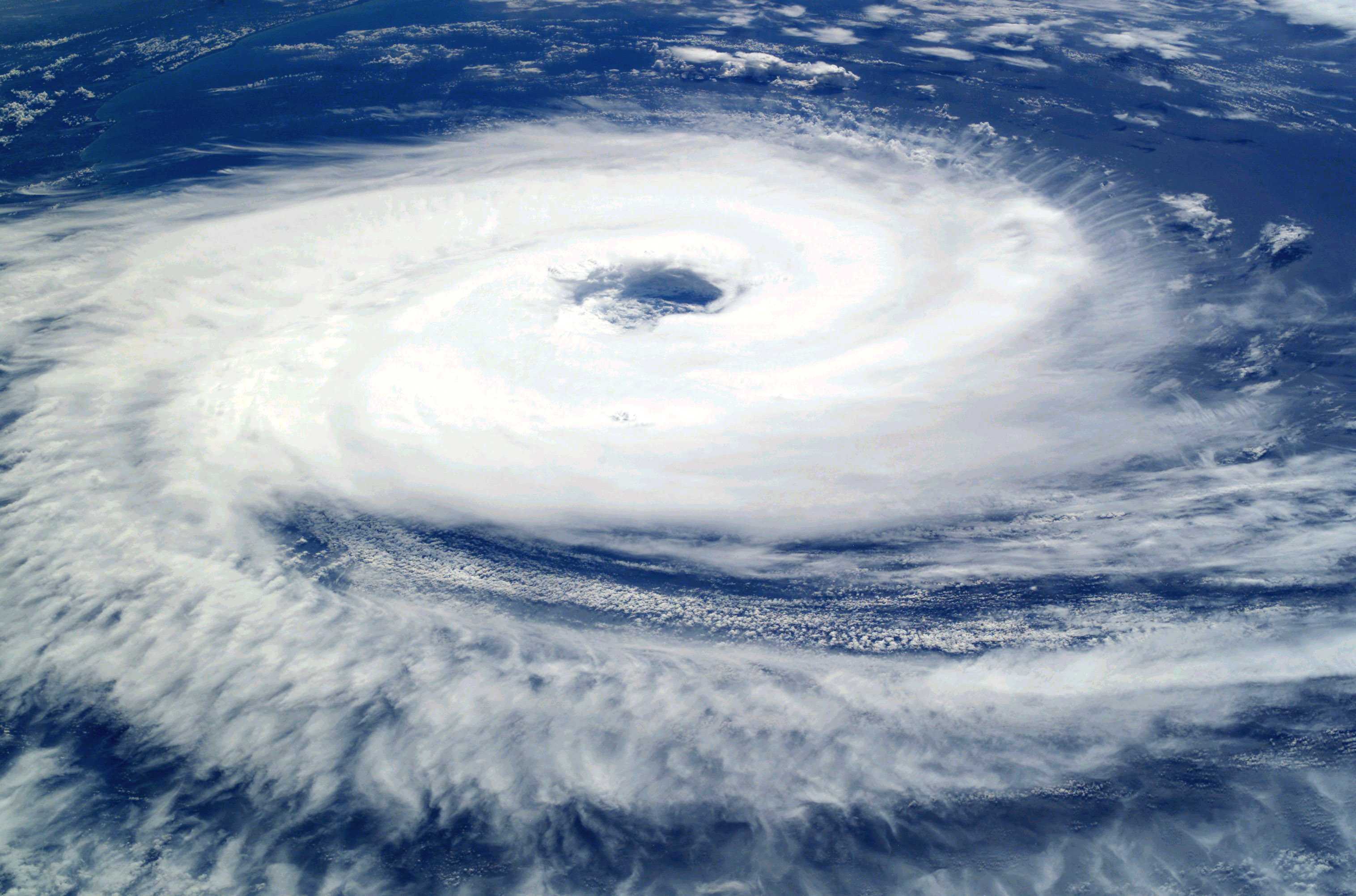 Cyclone Mora: Bangladesh tries to evacuate 1 million people; warnings you need to know