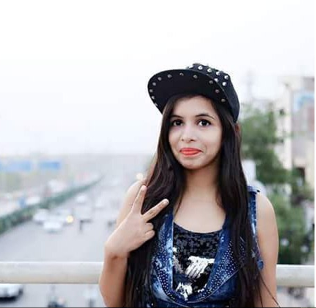 Dhinchak Pooja: Catch her new song here