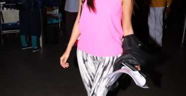 Actress Amyra Dastur spotted at Chhatrapati Shivaji Maharaj International Airport in Mumbai