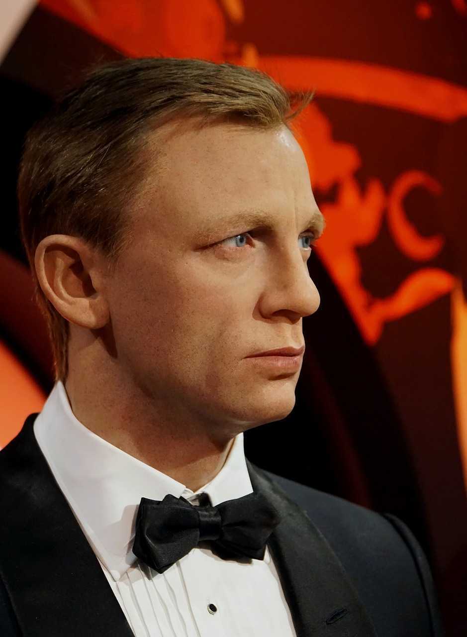 Shatterhand: In 25th James Bond film, Daniel Craig to fight a blind super villian