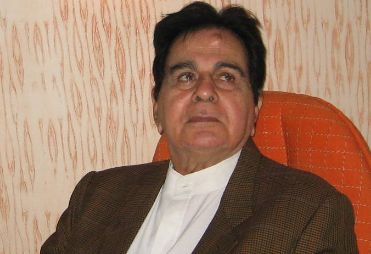 Dilip Kumar treated with some Kidney issues; Shifted to room from ICU
