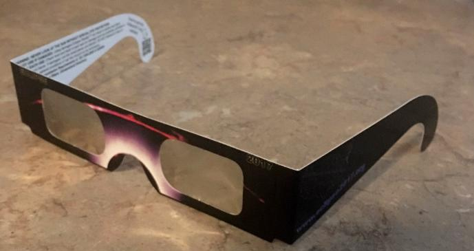 Solar Eclipse 2017 : NASA approved glasses to see the sun