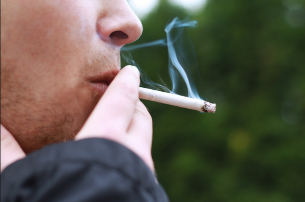 Quit smoking as early as possible to prevent frailty in old age