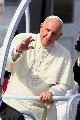Pope Francis begins Colombia visit
