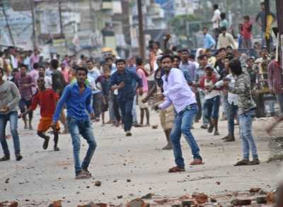 Public-police clash in Patna during anti-encroachment drive
