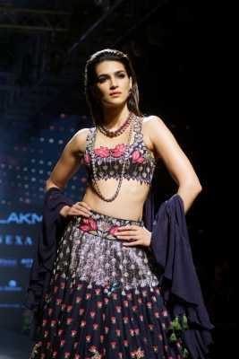 Kriti Sanon to walk for couture house Kalki at BT fashion week