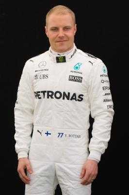 Bottas signs one-year contract extension with Mercedes