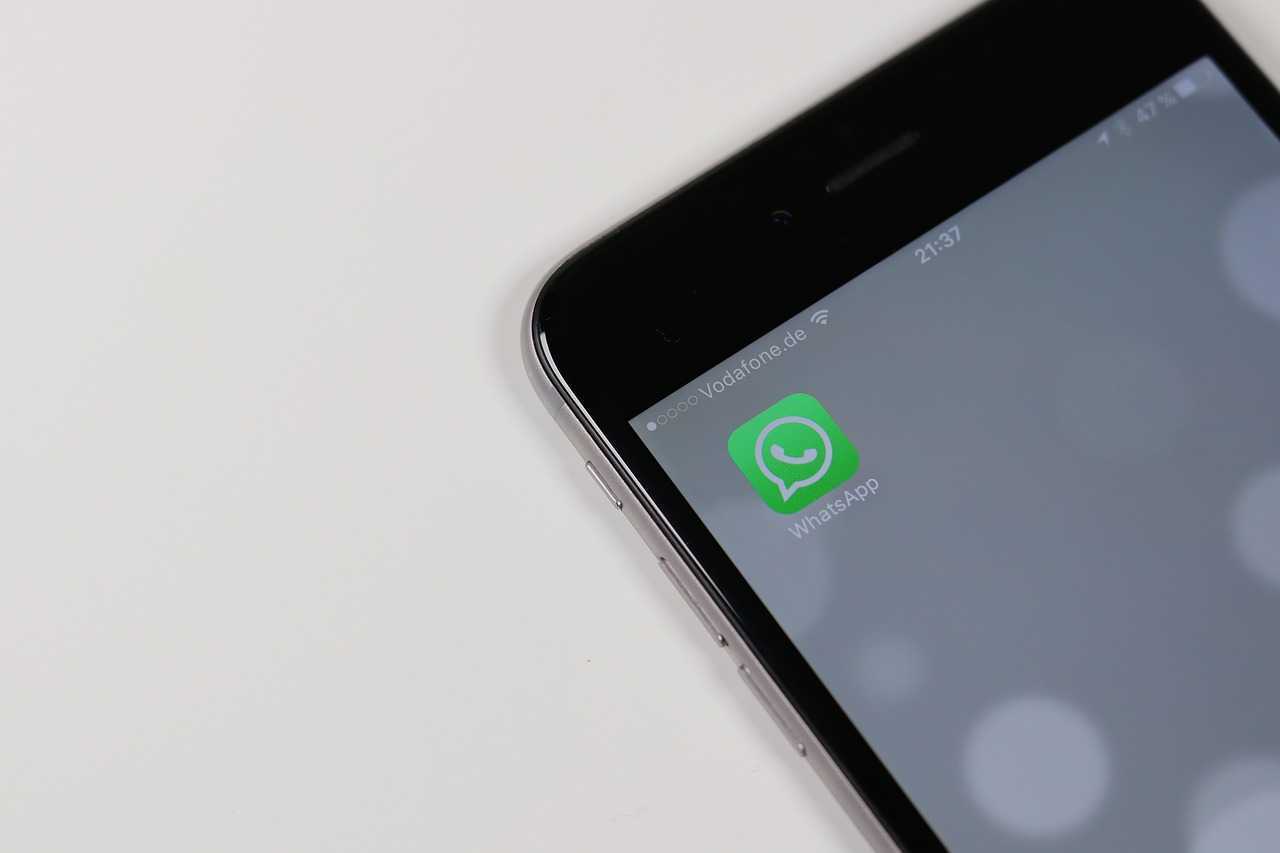 Soon, access Whatsapp directly using Facebook App