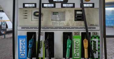 Petrol, Diesel Price hit fresh high, Rs 77.47 in New Delhi, Rs 85.29 in Mumbai