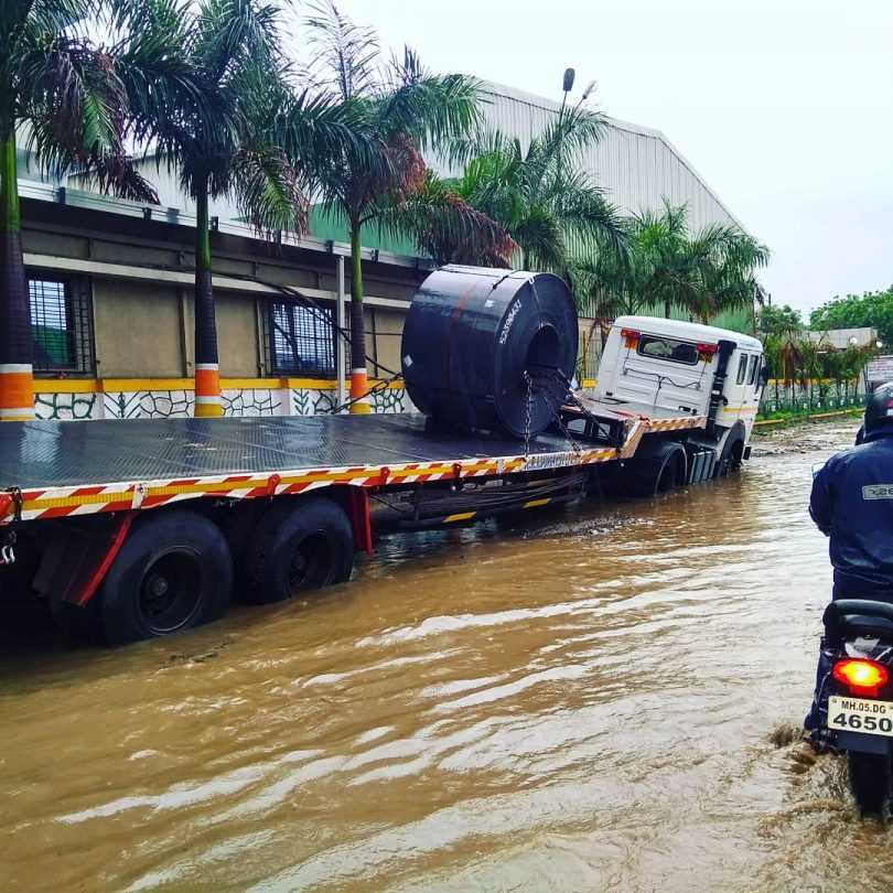 Mumbai Rains, water clogged in Cobala, and Santa Cruz, trains delayed at Sion station